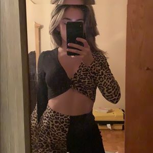 Two piece leopard print lounge set